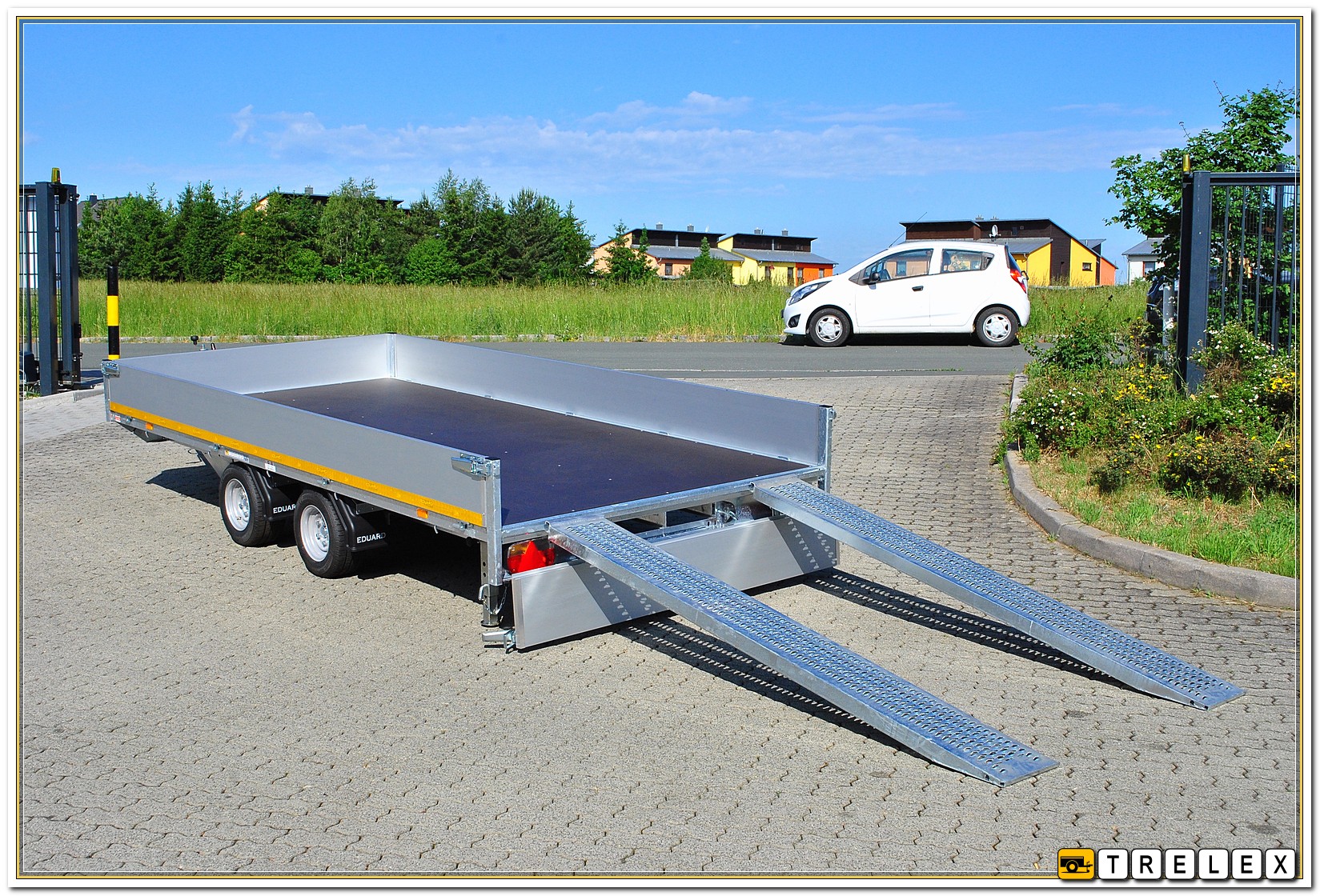 Neu! Eduard PKW Anhänger 3 Tonnen 4x2m Auto Transporter 4020 Hochlader  inkl. Rampen Stützen und Seilwinde, € 4.990,- (4720 Kallham) - willhaben